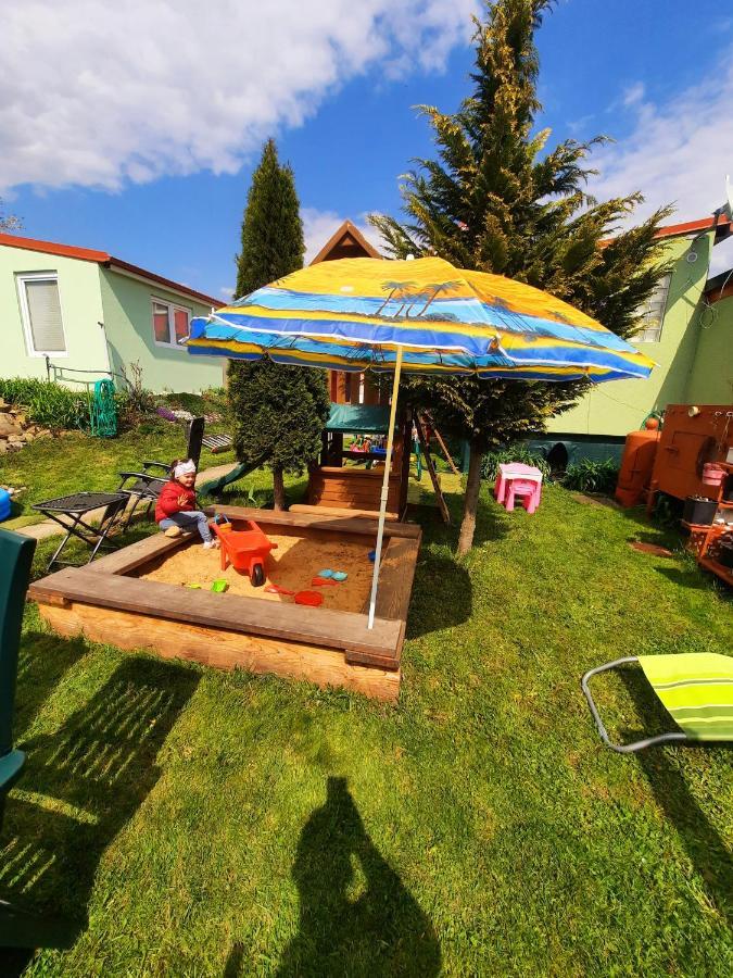 Apartman Sen Petrov Exterior photo